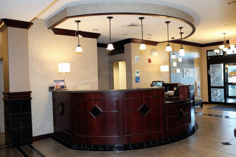 Holiday Inn Express And Suites Springfield Medical District By Ihg Extérieur photo