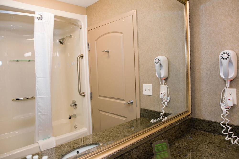 Holiday Inn Express And Suites Springfield Medical District By Ihg Extérieur photo