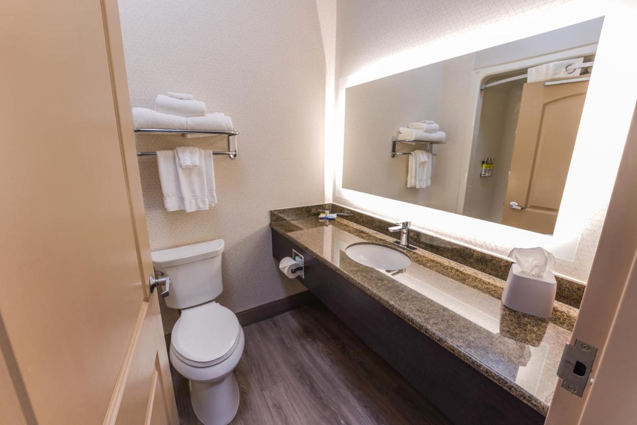 Holiday Inn Express And Suites Springfield Medical District By Ihg Extérieur photo